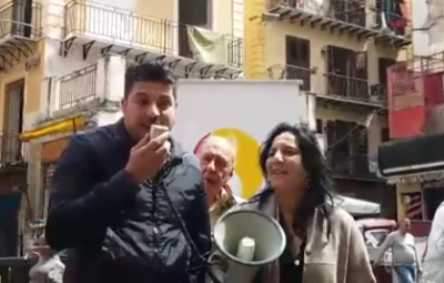 Piero della Taverna Azzurra al comizio in piazza Caracciolo